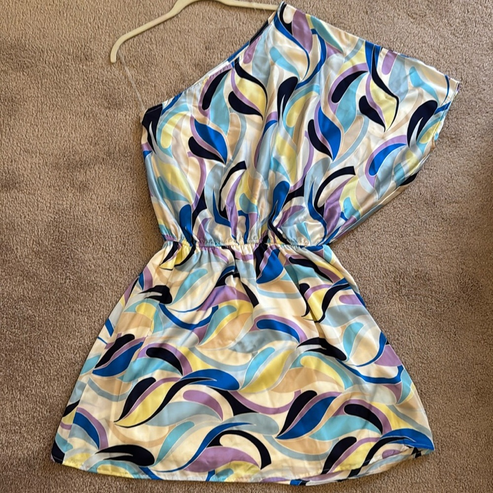 First Love one shoulder dress NWT Large